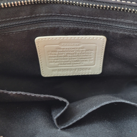 COACH Hampton white pebbled leather with black accents M1063-F13084 - Picture 6 of 8